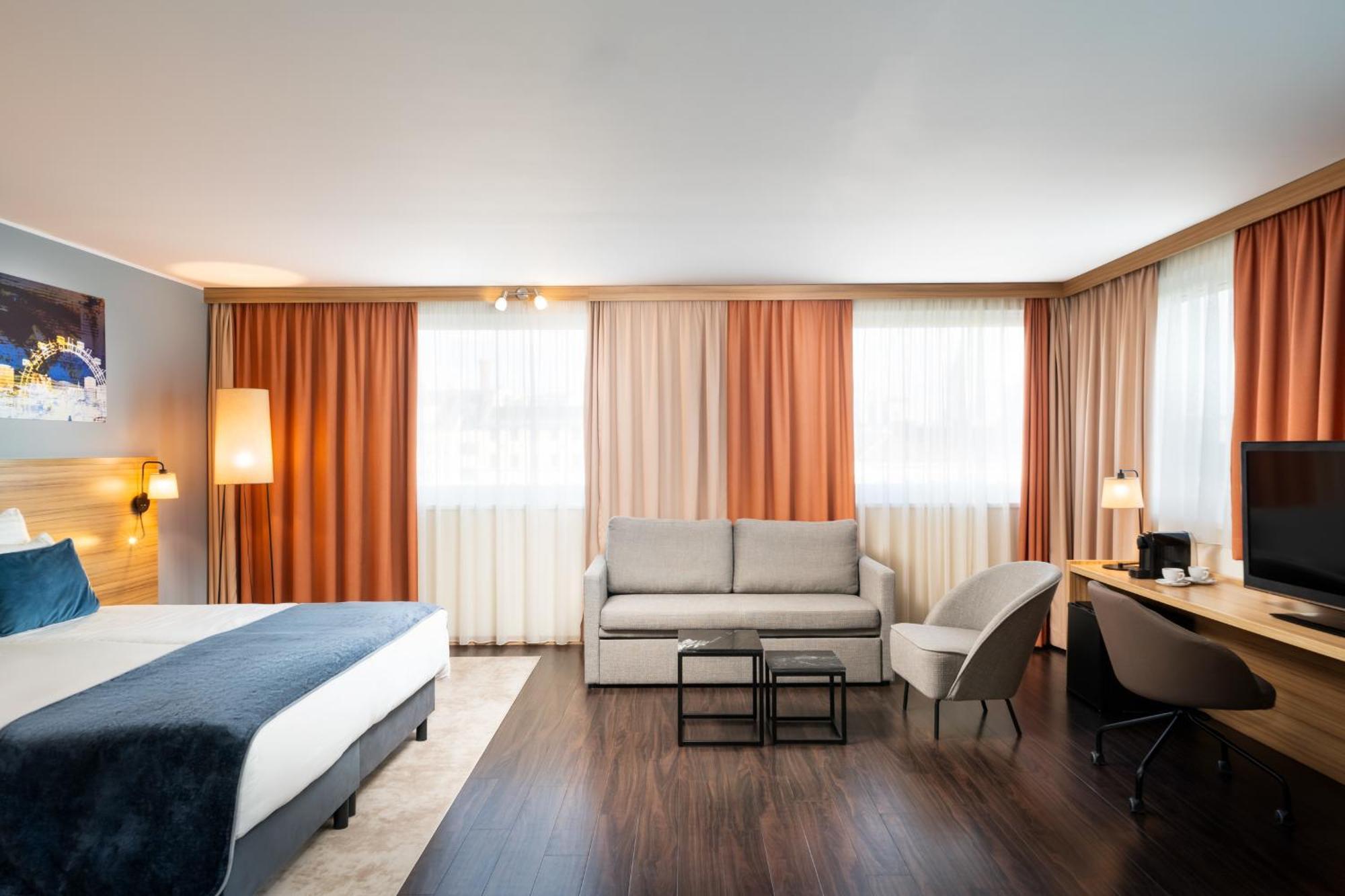 Hotel Leonardo Schonbrunn 4*